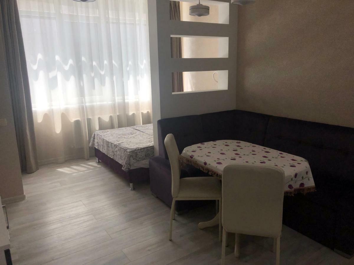 The Sea Is Near 5 Minutes Walk Apartment Number 44 Odesa Exterior photo
